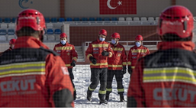 CEKUT deprem bölgesinde arama çalışmalarına katıldı