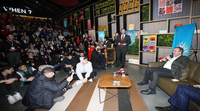 Gençlik ve Spor Bakanı Kasapoğlu'dan AKP Parti Ümraniye İlçe Teşkilatına ziyaret:
