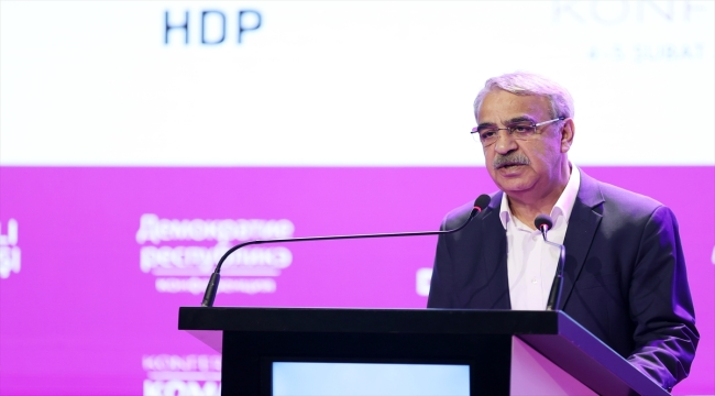 HDP'nin "Demokratik Cumhuriyet Konferansı" İstanbul'da düzenlendi