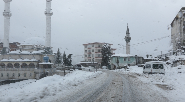 Karadeniz'de 6 ilde 1326 yerleşim yerine ulaşım sağlanamıyor