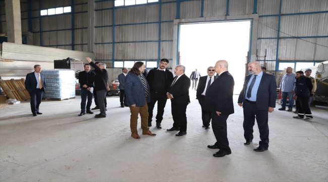 ÖSYM Başkanı Ersoy, İzmir Katip Çelebi Üniversitesini ziyaret etti