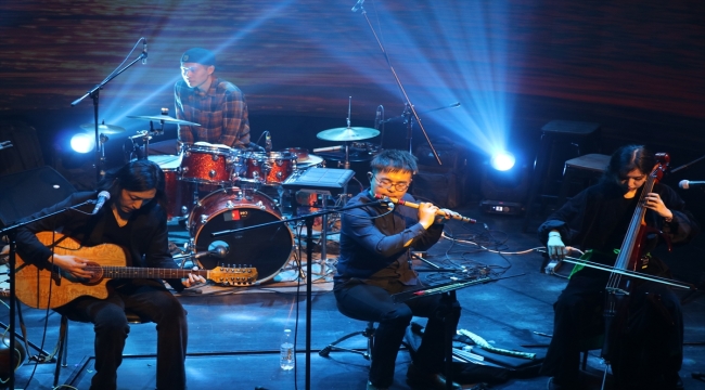 Pekin'de, depremzedeler için "Şarkılar Türkiye İçin" konseri düzenlendi