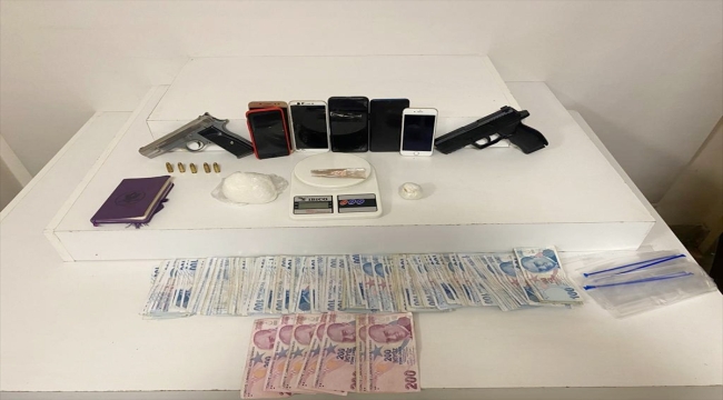 Pendik'te uyuşturucu operasyonlarında yakalanan 4 zanlı tutuklandı