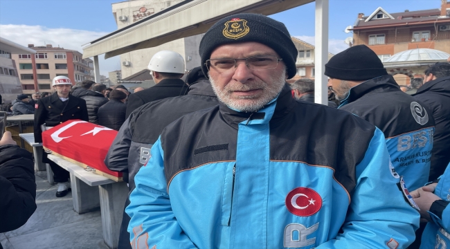 Yardıma gittiği deprem bölgesinde kalp krizi geçiren dernek görevlisi Kocaeli'de defnedildi