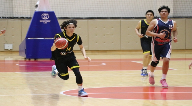 16 Yaş Altı Erkekler Basketbol Bölge Şampiyonası Karabük'te başladı 