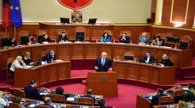 ﻿Arnavutluk Meclisinde, Başbakan Rama'nın FBI ile ilişkisi tartışıldı