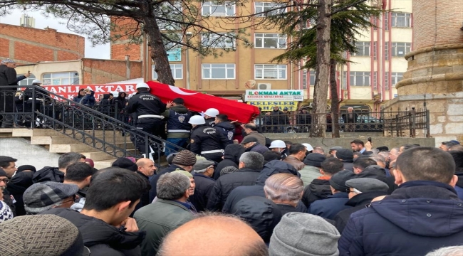 Eski Bakanlardan Vefa Tanır memleketi Konya'da son yolculuğuna uğurlandı