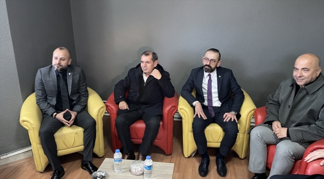 Galatasaray Kulübü Başkanı Dursun Özbek, Konya Galatasaraylılar Derneğini ziyaret etti