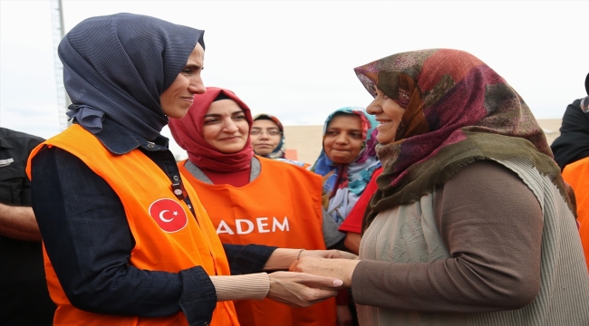 KADEM Mütevelli Heyeti Başkanı Sümeyye Erdoğan Bayraktar, Kahramanmaraş'ta depremzede kadınlarla buluştu