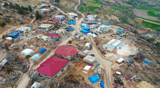 Kahramanmaraş kırsalında da enkaz kaldırma çalışmaları sürüyor