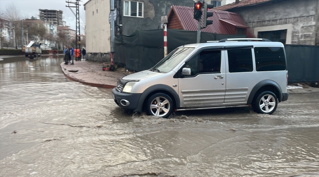 Kayseri'de sağanak etkili oldu