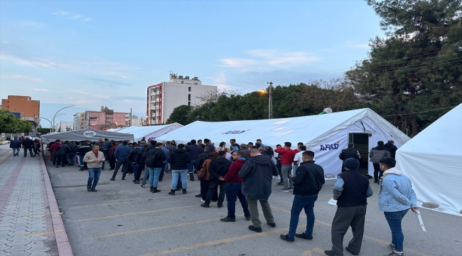 Konya Büyükşehir Belediyesi Hatay'da depremzedelere ramazan çadırı kurdu