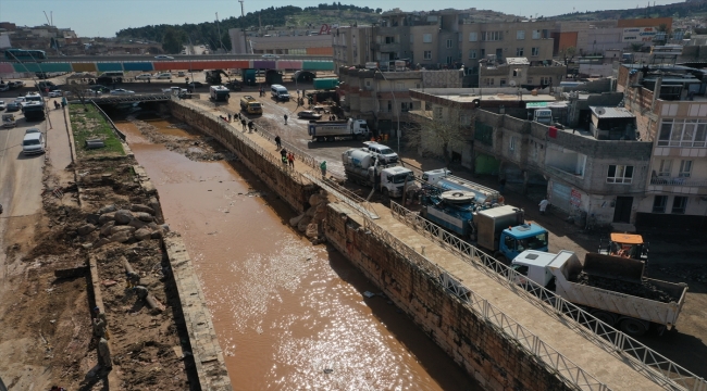 Şanlıurfa'da sel sonrası temizlik çalışmaları sürüyor