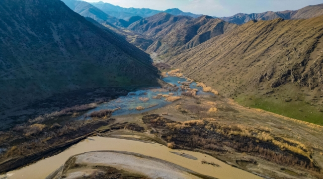 Şırnak'ta Yediboru Vadisi dron ile görüntülendi