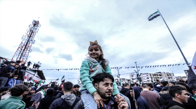 Suriye'de halk ayaklanmasının 12. yıl dönümünde rejim karşıtı gösteriler düzenlendi