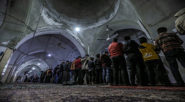 Suriye'de ilk teravih namazı kılındı