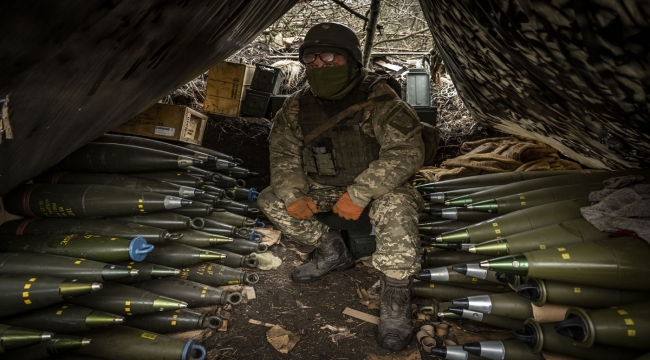 Ukrayna'nın Zaporijya bölgesindeki çatışmalarda ağırlıklı olarak obüsler kullanılıyor