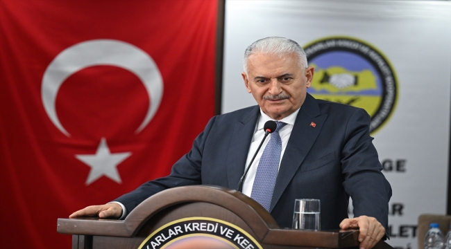 AK Parti Genel Başkanvekili Yıldırım, İzmir'de esnaf temsilcileriyle buluştu