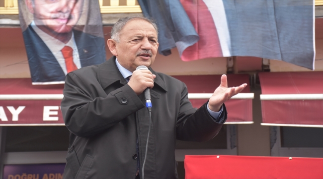 AK Parti'li Özhaseki, Kars'ta partisinin seçim koordinasyon merkezi açılışında konuştu