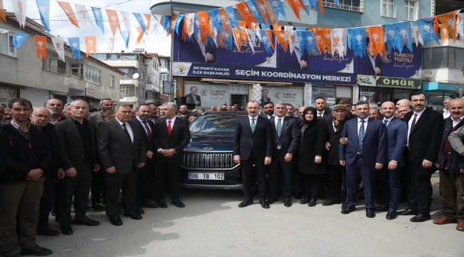 Bakan Muş, Samsun'da Seçim Koordinasyon Merkezi'nin açılışına Togg T10X ile geldi