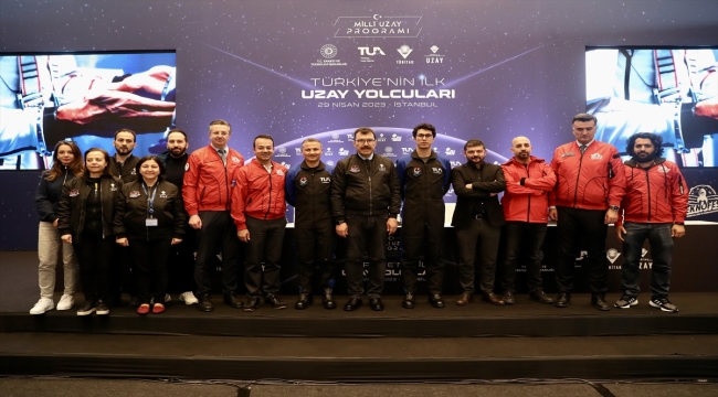 Bakan Varank, Türkiye'nin ilk uzay yolcuları ile bir araya geldi