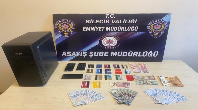 Bilecik merkezli dolandırıcılık operasyonunda yakalanan 3 şüpheli tutuklandı