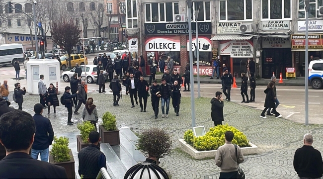 Bursa'da adliyede bir davanın tarafları arasındaki kavgada 1 kişi yaralandı