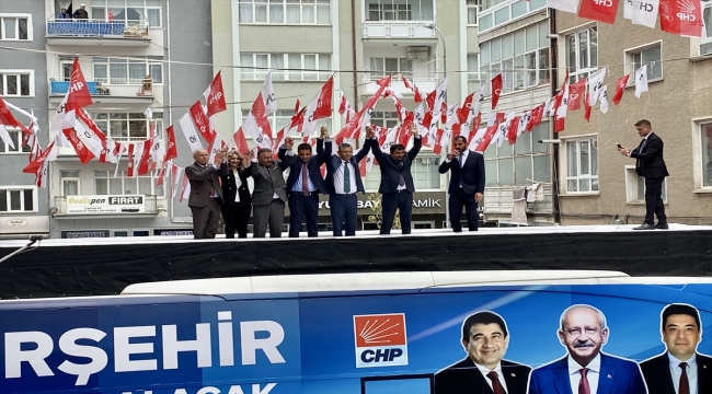 CHP Grup Başkanvekili Özel, Kırşehir ve Kırıkkale'de seçim bürosu açılışına katıldı