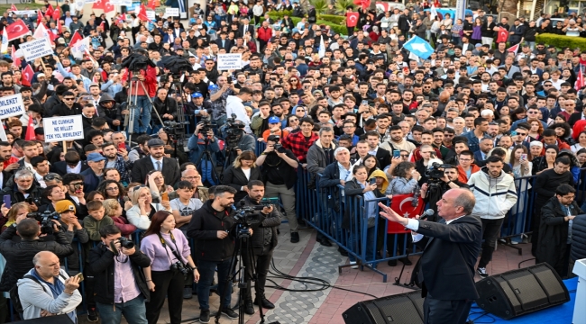 Cumhurbaşkanı adayı İnce, İzmir'de vatandaşlara seslendi: