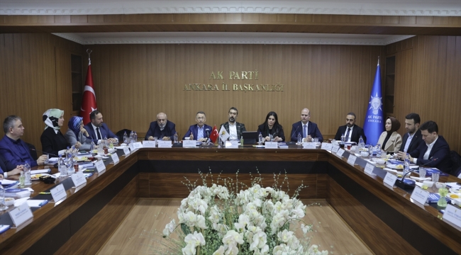 Cumhurbaşkanı Yardımcısı Oktay, AK Parti Ankara İl Başkanlığı'nda konuştu