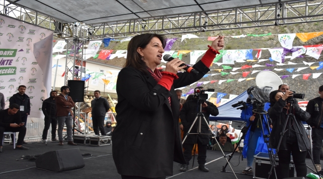 HDP Eş Genel Başkanı Buldan, Hakkari mitinginde konuştu