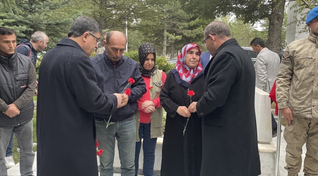 İç Anadolu'da Ramazan Bayramı arifesinde şehitlikler ziyaret edildi