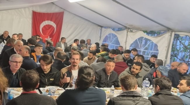 İtalya'da yaşayan Türkler, DİTİB İtalya'nın iftarında bir araya geldi