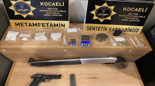 Kocaeli'de uyuşturucu operasyonlarında yakalanan 2 zanlı tutuklandı