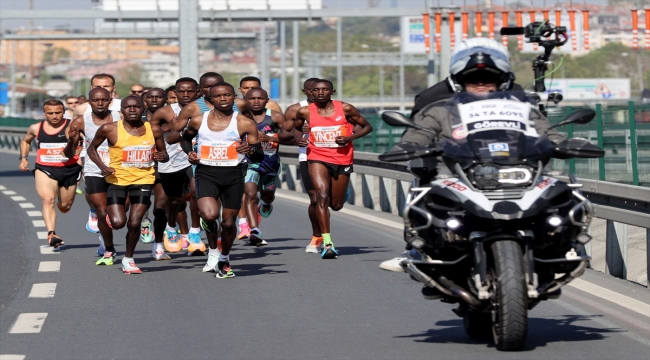 N Kolay 18. İstanbul Yarı Maratonu koşuldu