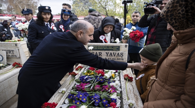 Polis teşkilatının kuruluş yıl dönümü dolayısıyla Cebeci Şehitliği'nde tören düzenlendi 