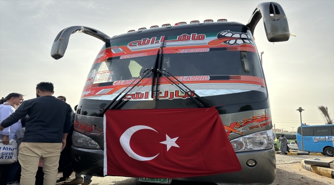 Sudan'daki Türk vatandaşlarının tahliyesi başladı