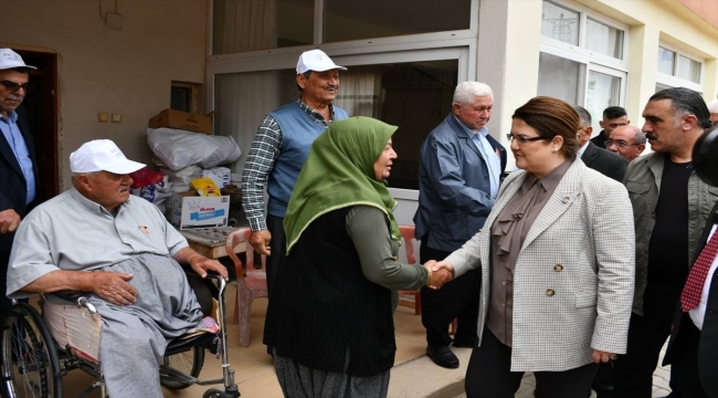 Aile ve Sosyal Hizmetler Bakanı Yanık, Osmaniye'de konuştu