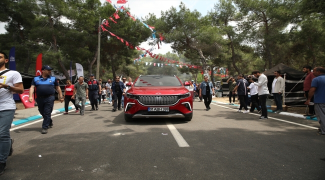 AK Parti Sözcüsü Çelik, Çukurova Yörük Türkmen Şöleni'ne katıldı