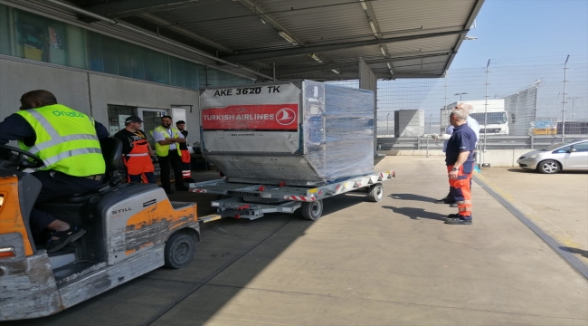Avrupa'da Cumhurbaşkanı Seçimi ikinci turunda kullanılan oy pusulaları Köln'den uçakla Türkiye'ye gönderildi