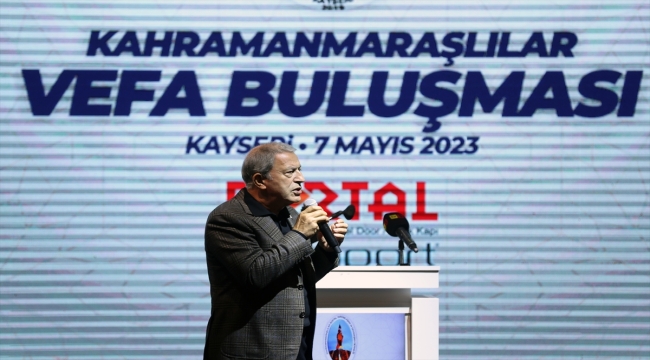 Bakan Akar, Kayseri'de "Efsanenin Doğuşu TOGG" seminerinde konuştu