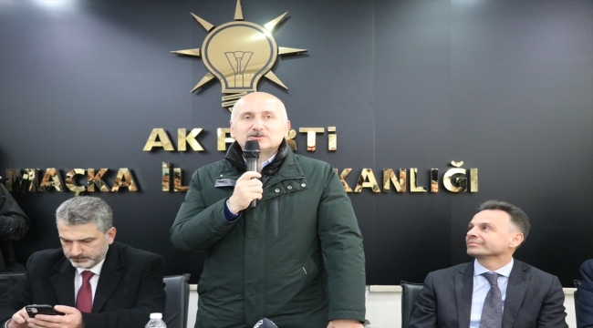 Bakan Karaismailoğlu, AK Parti Maçka İlçe Başkanlığı'nda konuştu