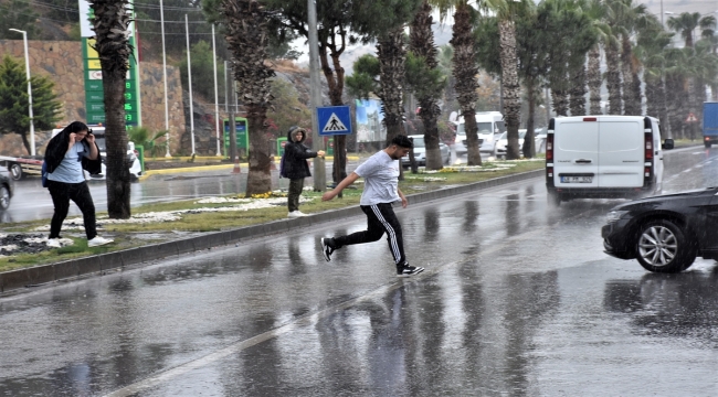 Bodrum'da sağanak etkili oldu