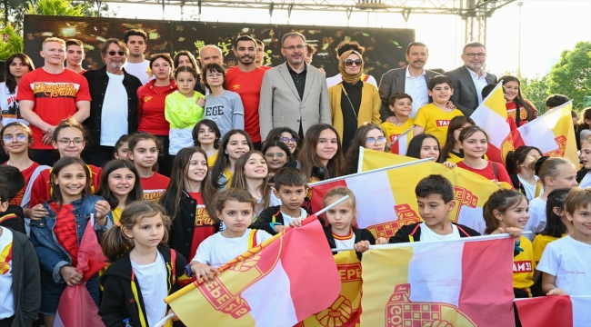 Gençlik ve Spor Bakanı Kasapoğlu, Göztepeli sporcularla buluştu