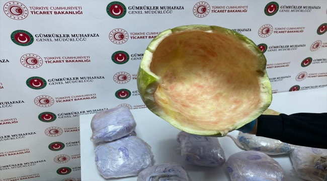 Karpuz içinde 12 kilogram uyuşturucu ele geçirildi