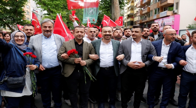 Kocaeli'de Cumhur İttifakı'na üye partilerin temsilcilerinden destek yürüyüşü 