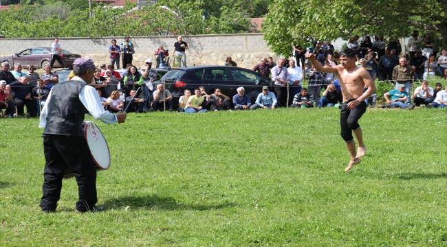 Kuzey Makedonya'da "30. Uluslararası Hıdırellez Bahar Şenlikleri" düzenlendi
