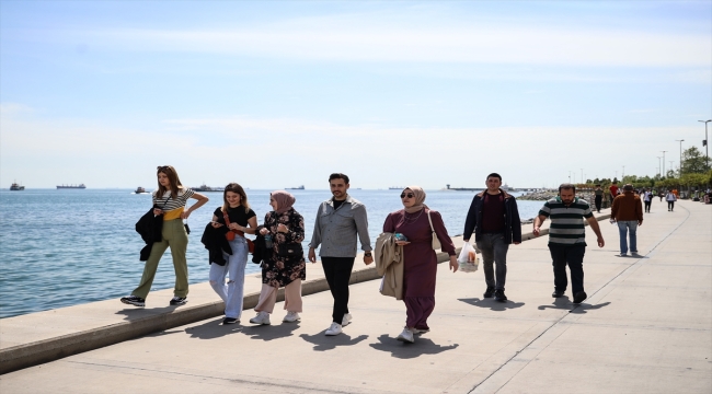 Oy kullanan İstanbullular parklara ve sahillere akın etti
