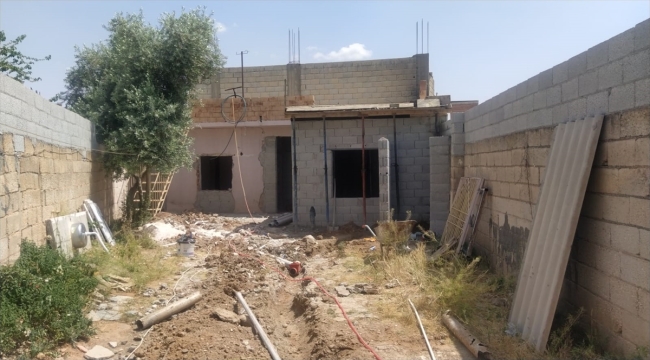 Şanlıurfa'da tadilat yapılan evin bahçesinde iki el bombası bulundu