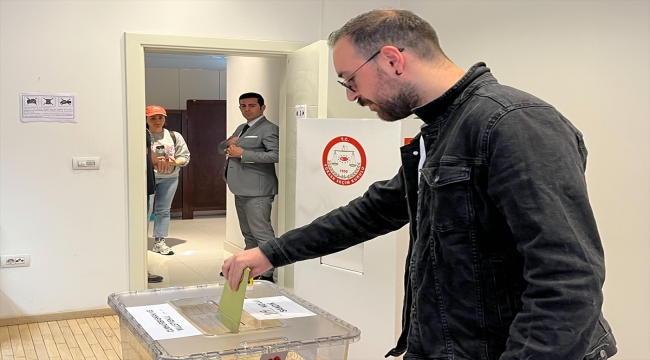 Sırbistan'da Türkiye'deki 14 Mayıs seçimleri için oy kullanma işlemi başladı